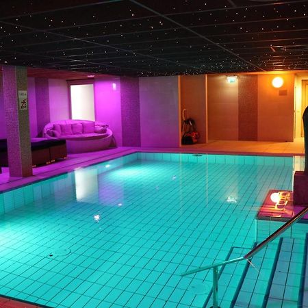 Wellness Suites Dellewal West-Terschelling Exteriör bild