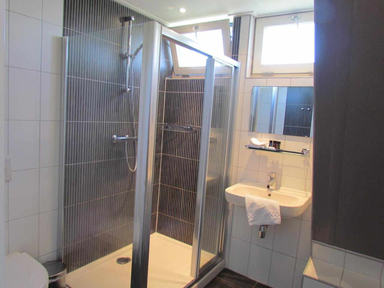 Wellness Suites Dellewal West-Terschelling Exteriör bild